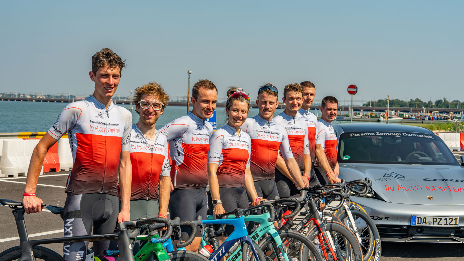 Bycicle Team in venice